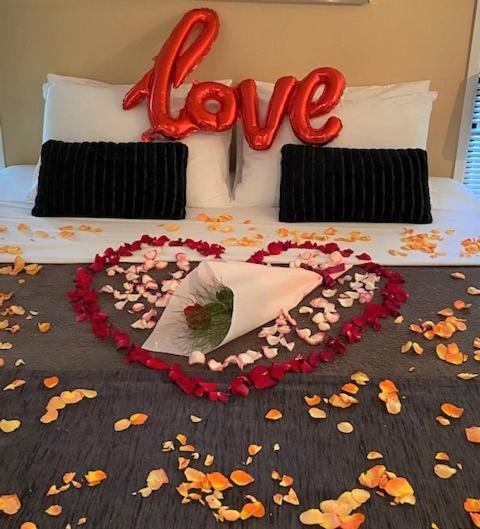 Amore On Buderim Rainforest Cabins Sunshine Coast Ngoại thất bức ảnh